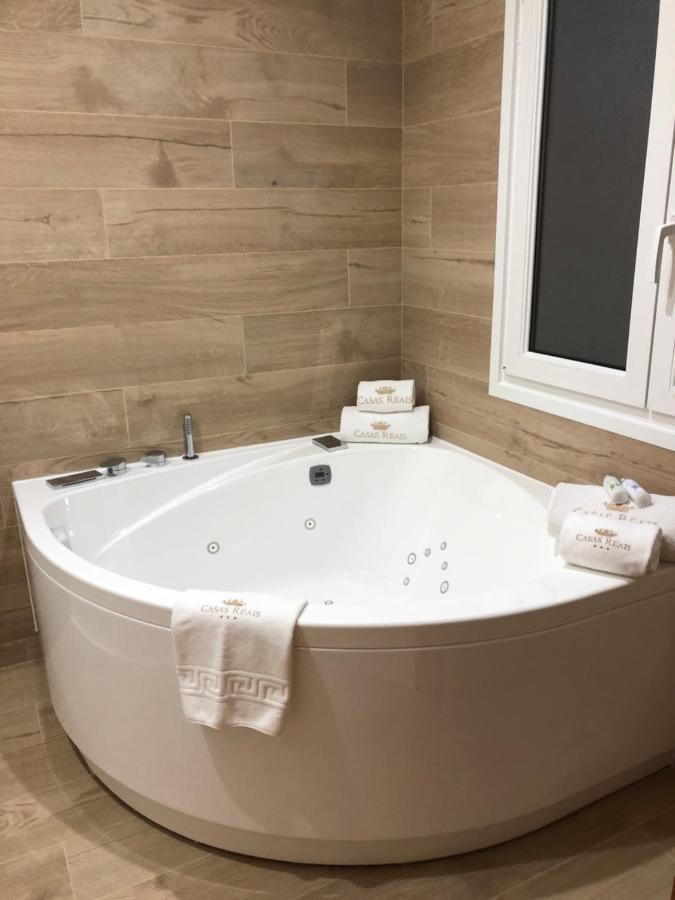 Luxury Apartment With Jacuzzi Santiago de Compostela Bagian luar foto